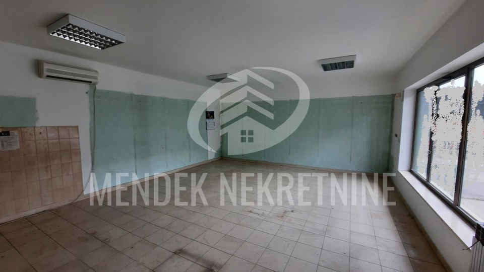 Commercial Property, 300 m2, For Rent, Varaždin - Centar